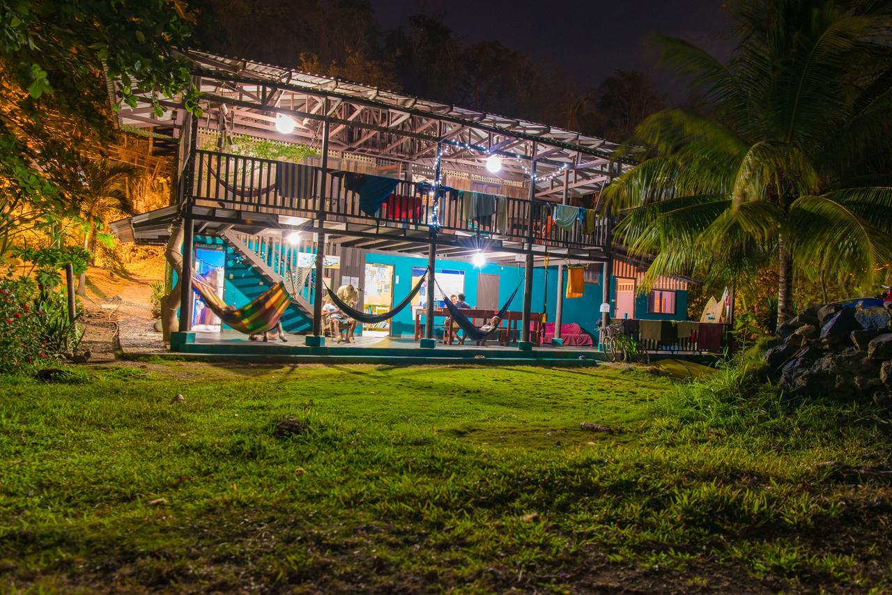 Luminosa Montezuma Hostel エクステリア 写真